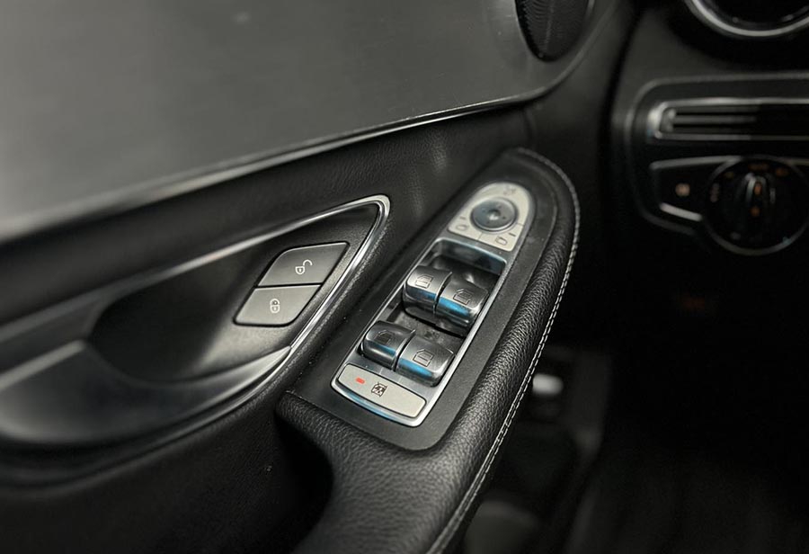 Mercedes-Benz C220 d