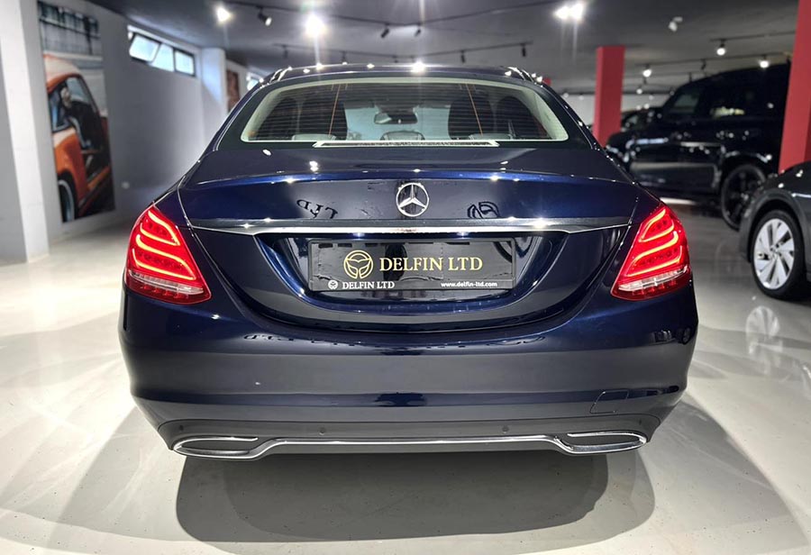 Mercedes-Benz C220 d