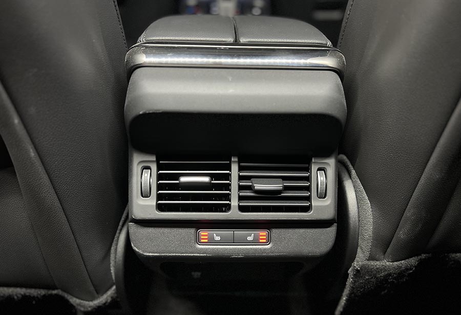 Range Rover Evoque D180 R-Dynamic HSE