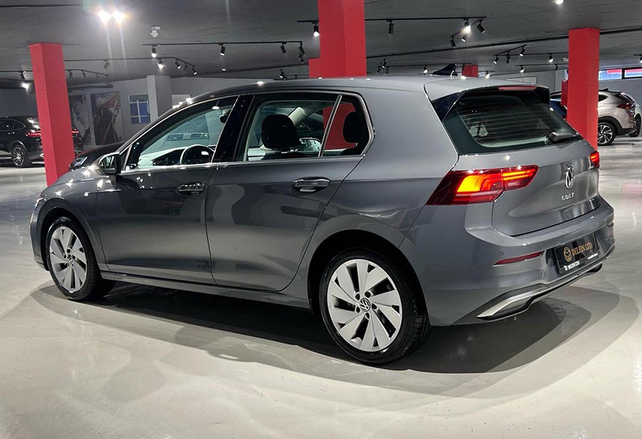 Volkswagen Golf 8 2.0 TDI DSG Style