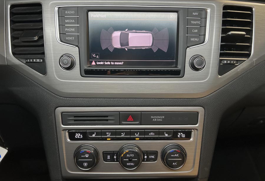Volkswagen Golf SportVan