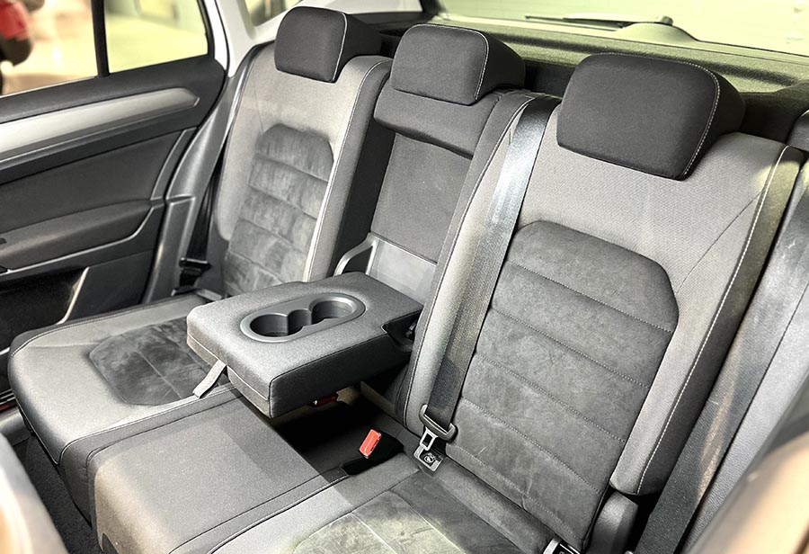 Volkswagen Golf SportVan