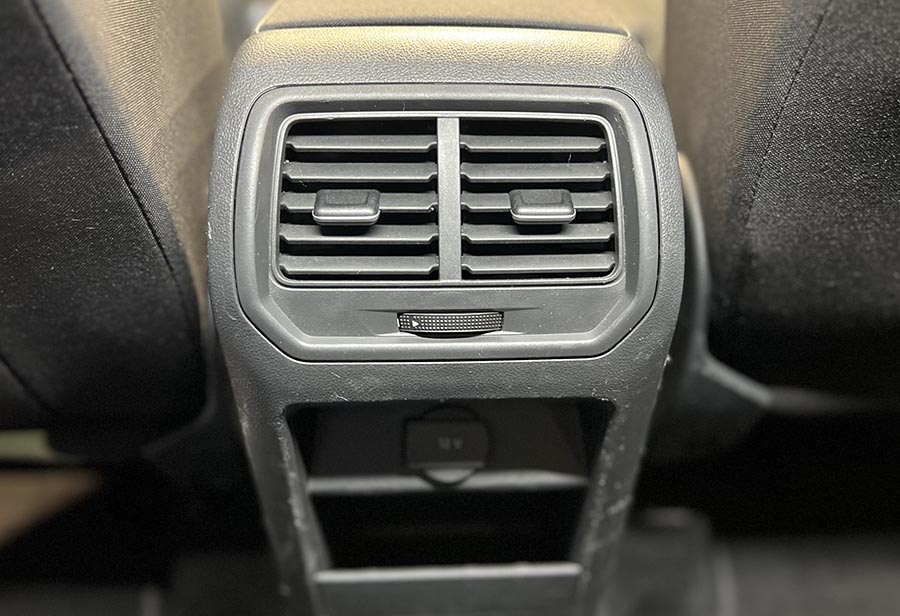 Volkswagen Golf SportVan