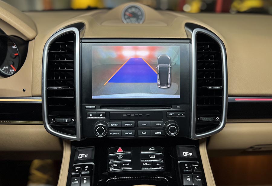 Porsche Cayenne - Diesel Tiptronic-S
