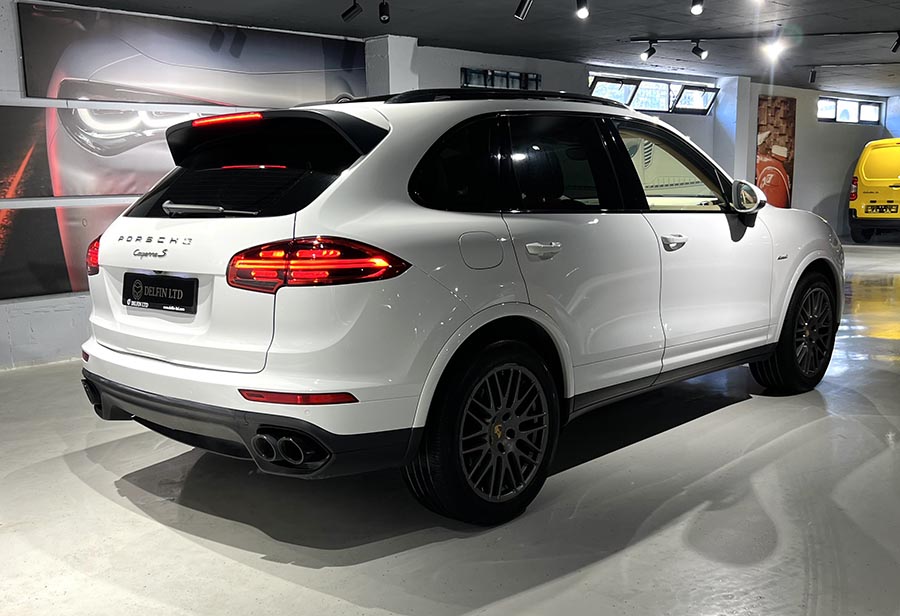 Porsche Cayenne - Diesel Tiptronic-S