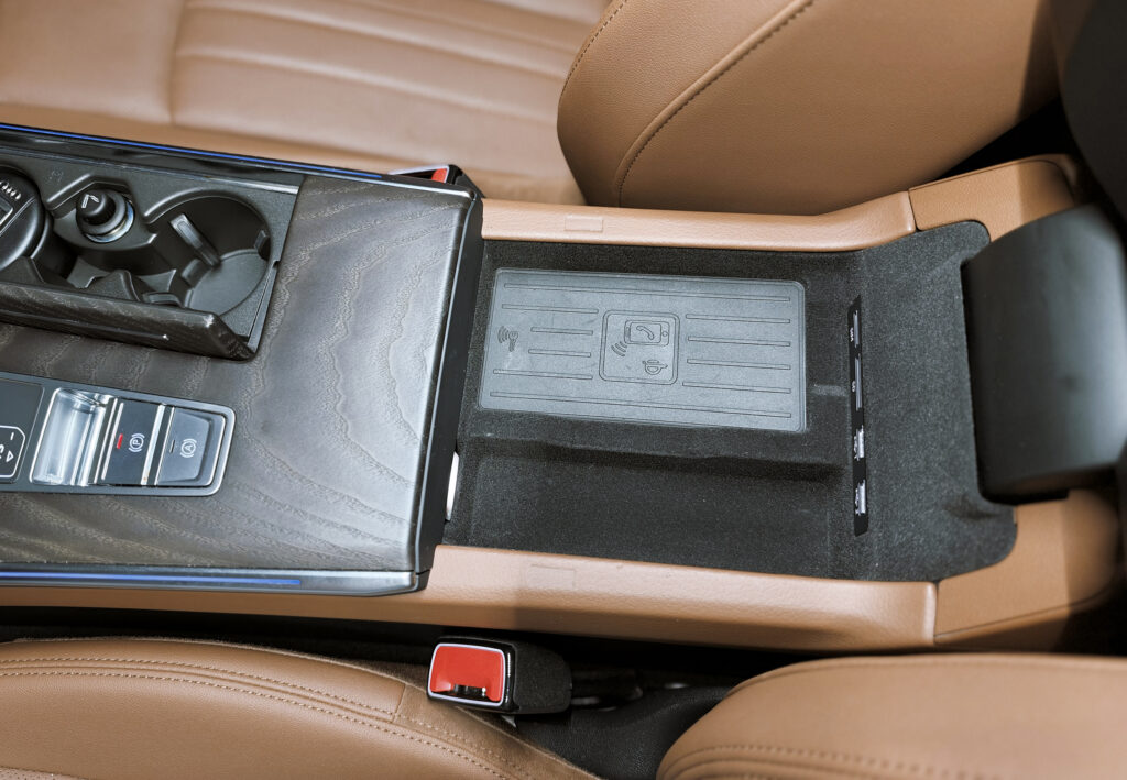 Audi A6 40 TDI Quattro S tronic S line